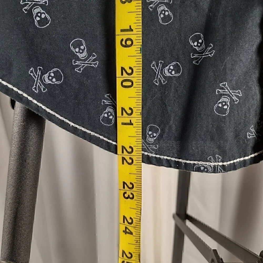 DCBD Boys 100% Cotton Black, White, Skull And Crossbones Dress Shirt Size M - Picture 6 of 10